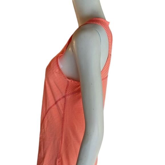 6257....Kirkland Signature Tank Top Size Small - Picture 3 of 7